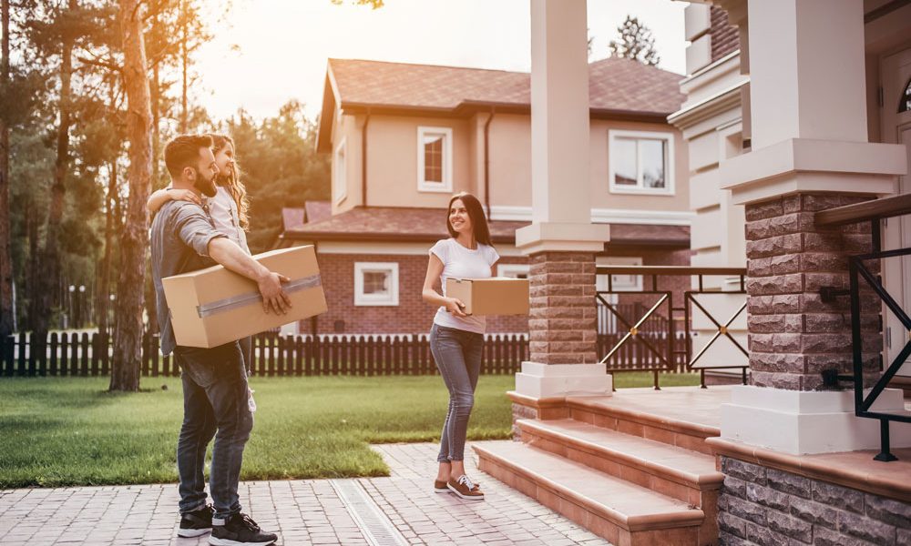 What Are the Top 10 Benefits of Hiring a Professional Moving Company?